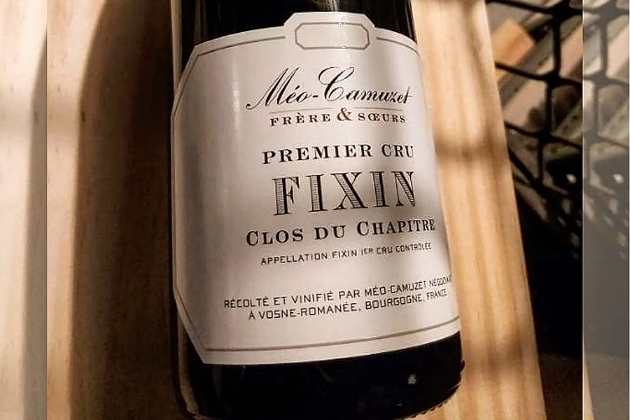 Rượu vang Pháp Méo-Camuzet Fixin 2020 được làm từ giống nho Pinot Noir hảo hạng